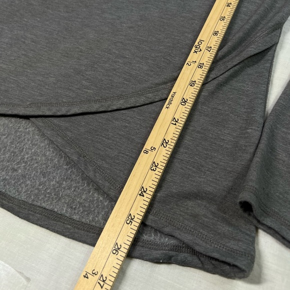 NFL Team Apparel Seattle Seahawks Medium Gray Pullover Hoodie Sports - Picture 5 of 6